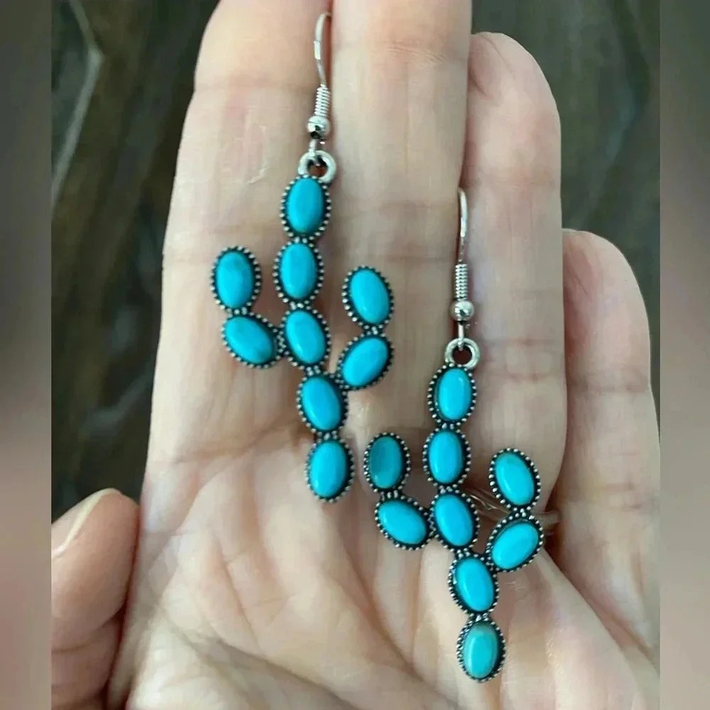 Cute Southwestern Style Faux Turquoise Silver Tone Cactus Earrings Cowgirl